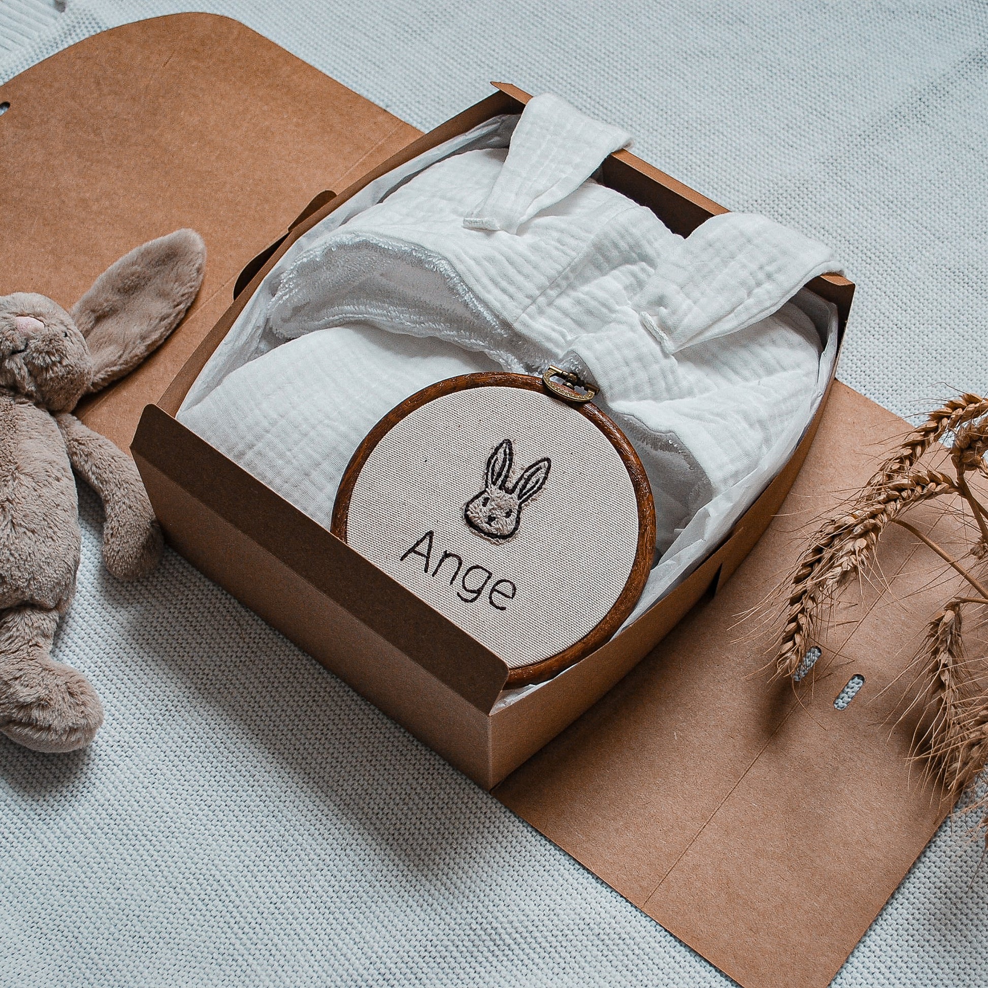 Cadre brodé - Pâques 🐰