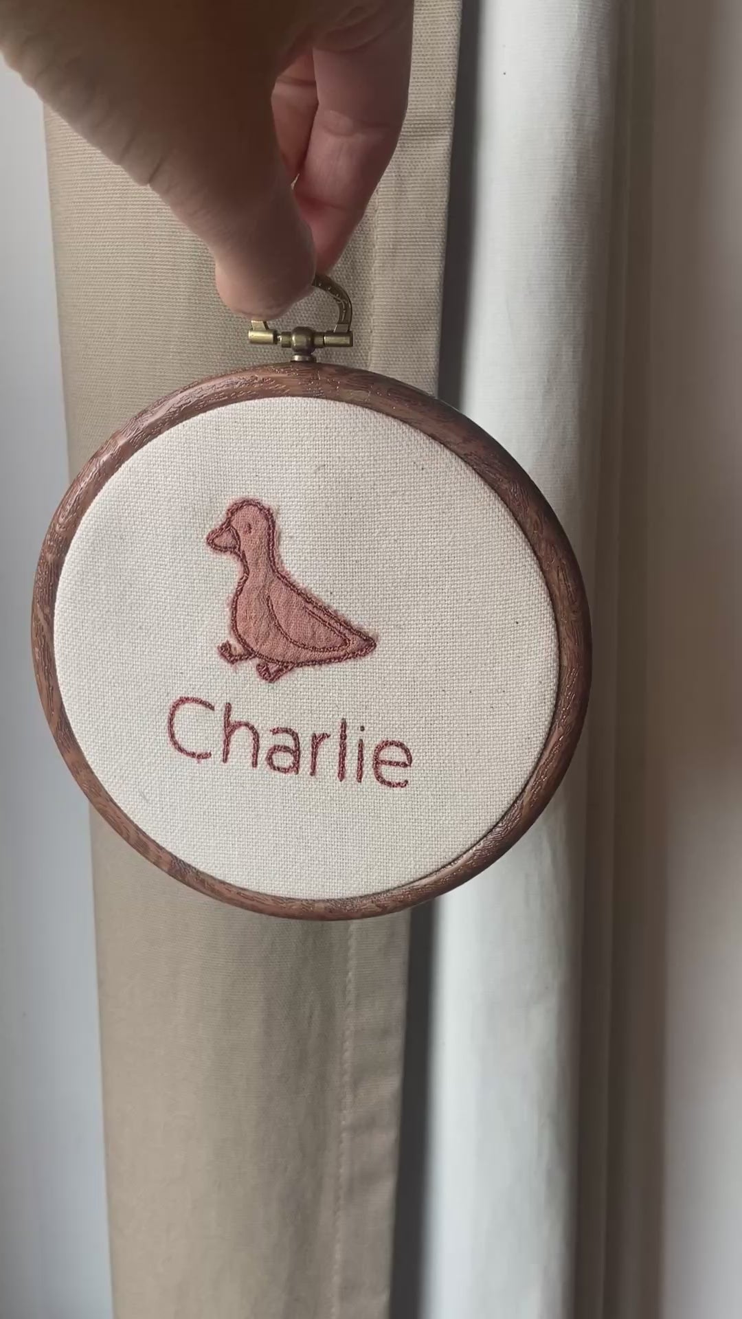 Cadre brodé - Pâques 🐰